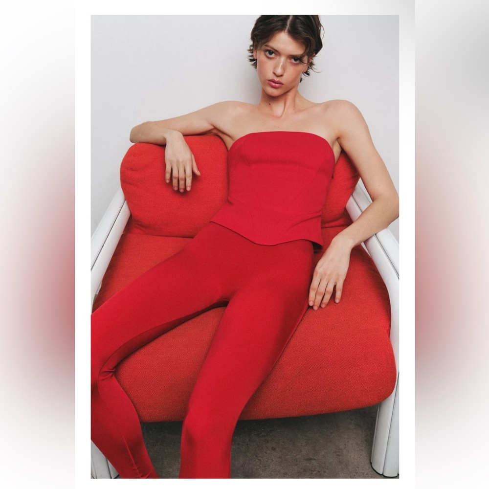 Zara Red Sculpting leggings